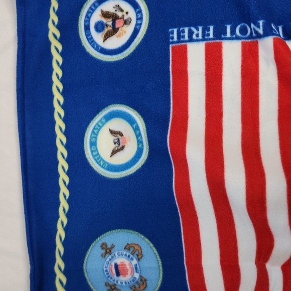 NWT American Table Runner, Plaque and Polyester  Blanket - Picture 16 of 16